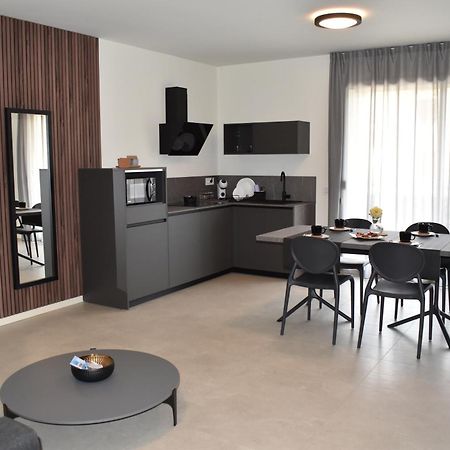 Апартаменты Baia Delle Rose Via Roma 111 Коста Вольпино Экстерьер фото